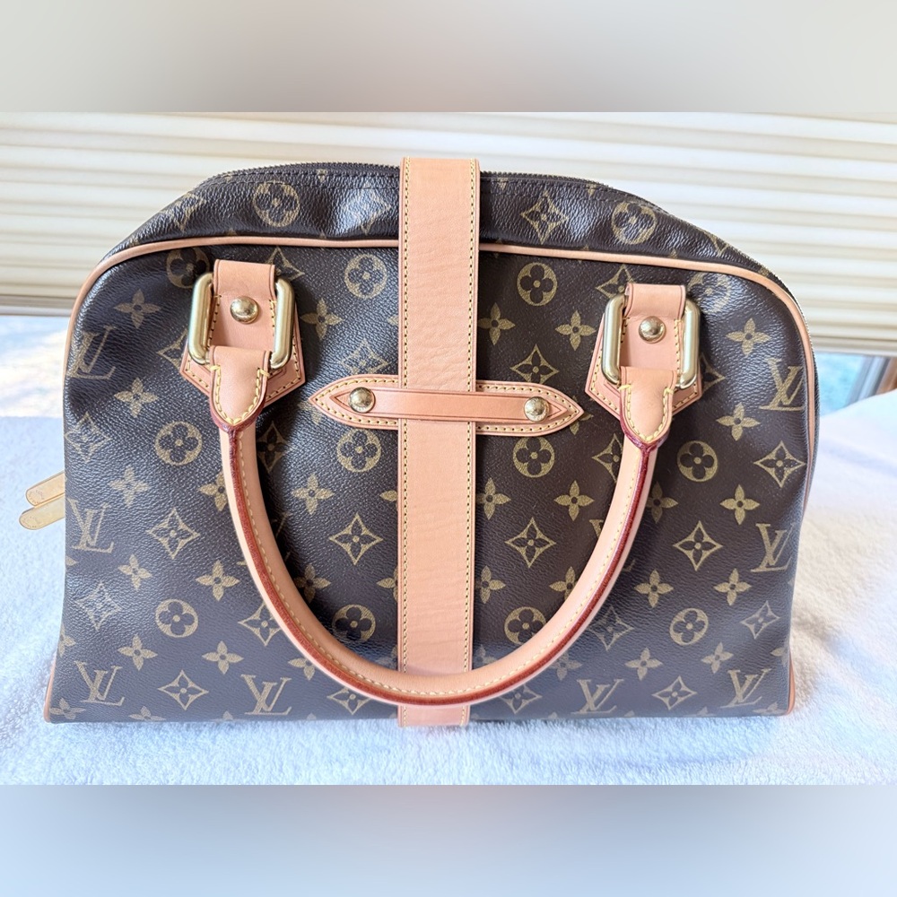 Louis Vuitton Monogram PM Manhattan Handbag - Picture 7 of 13